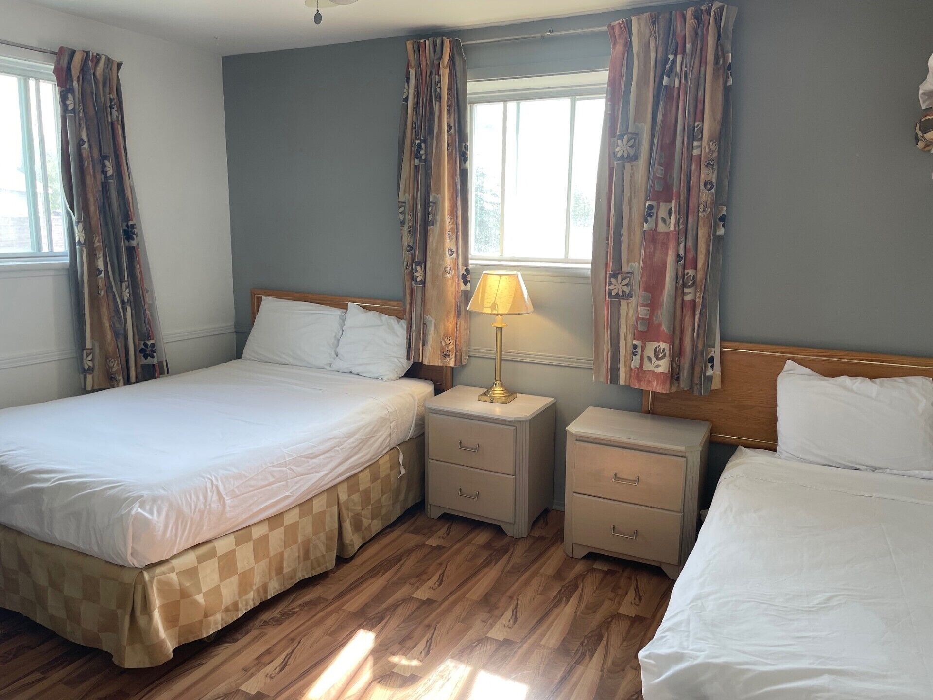 Photo - Motel Lustre D'or