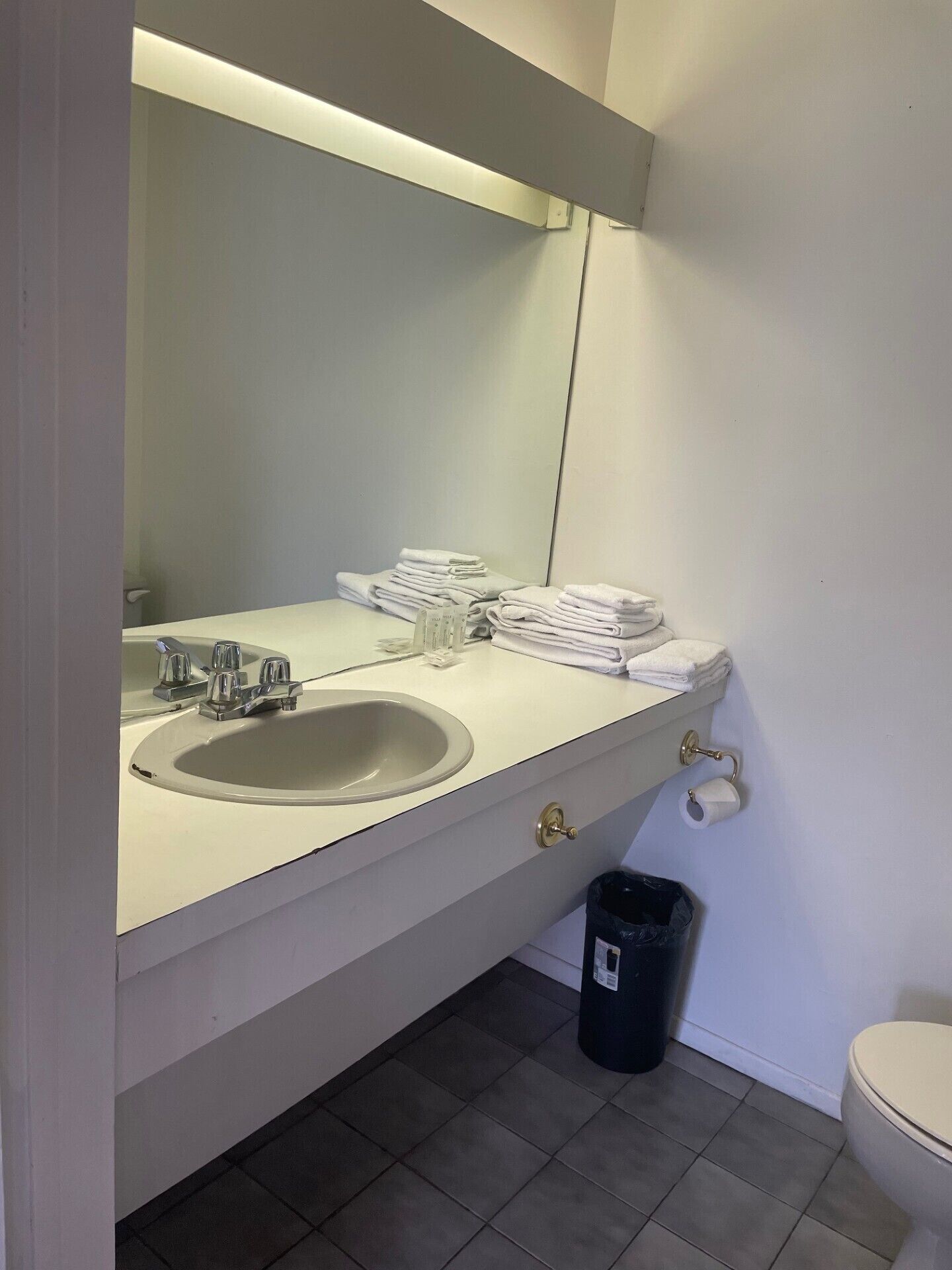 Photo - Motel Lustre D'or