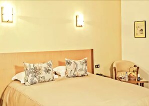 Deluxe Single Room | Premium bedding, minibar, desk, blackout curtains - Across Hôtels & Spa Fès (Fes)