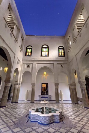 Courtyard - Palais Bahia Fes (Fes)