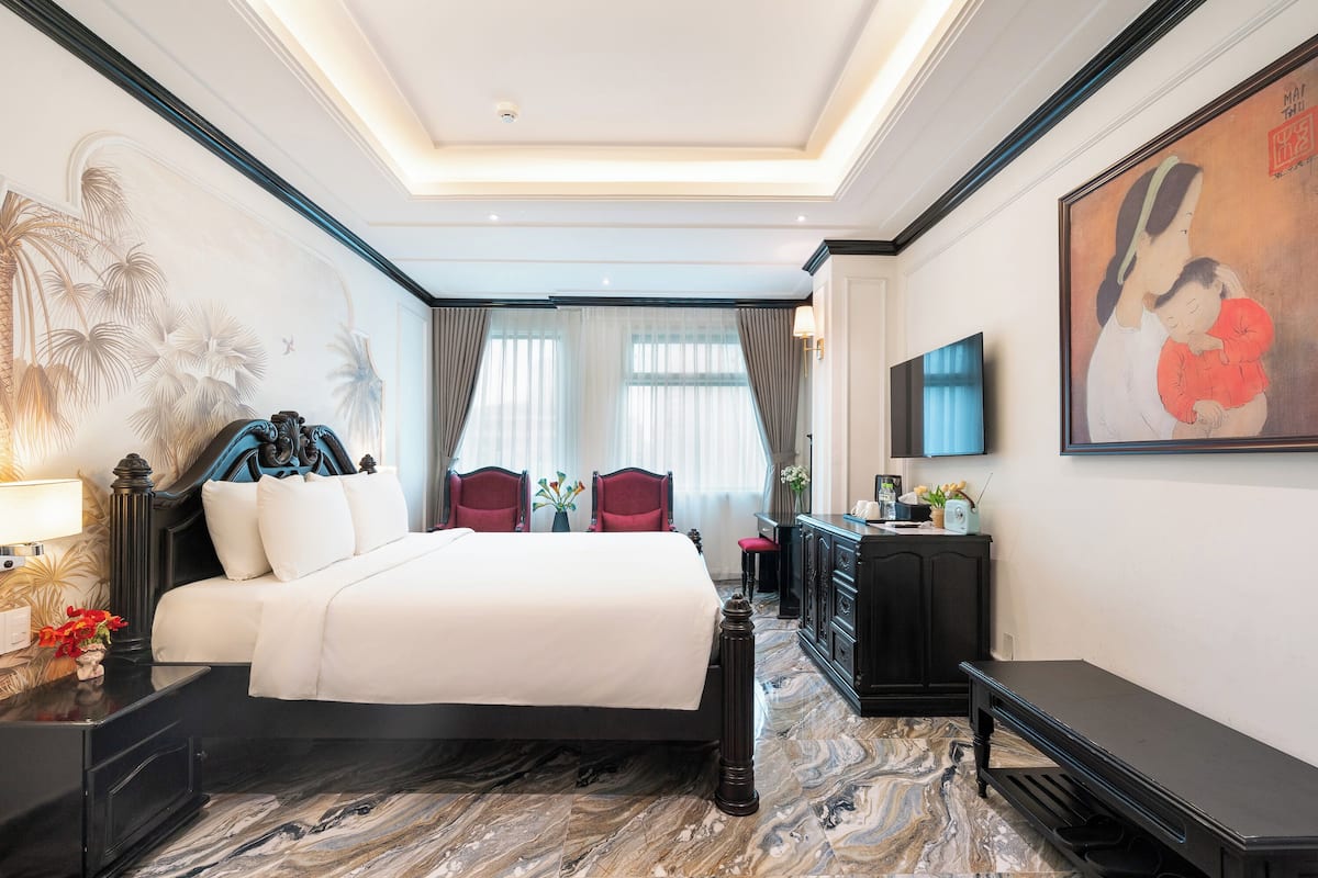 Camera Luxury (Suite) | Biancheria da letto ipoallergenica, minibar, una cassaforte in camera