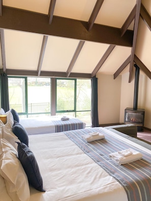 Iron/ironing board, rollaway beds, free WiFi, bed sheets - Hahndorf Motel (Hahndorf)