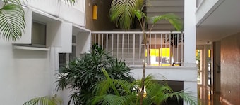 Hotel Vallclaire Suites