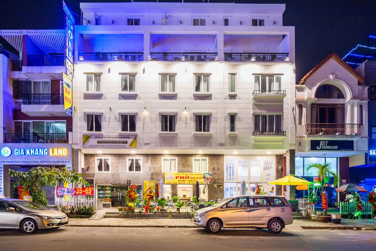 Deluxe Double Room, 1 Bedroom, Bathtub, City View