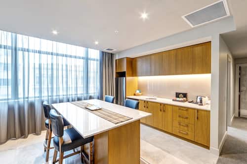 Junior Four Bedroom Suite | Living area