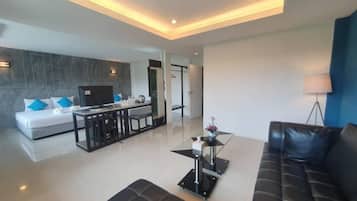 Minibar, desk, iron/ironing board, free WiFi