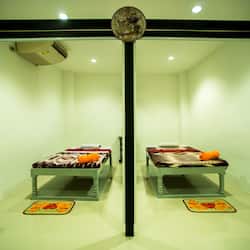1 bedroom, minibar, desk, iron/ironing board