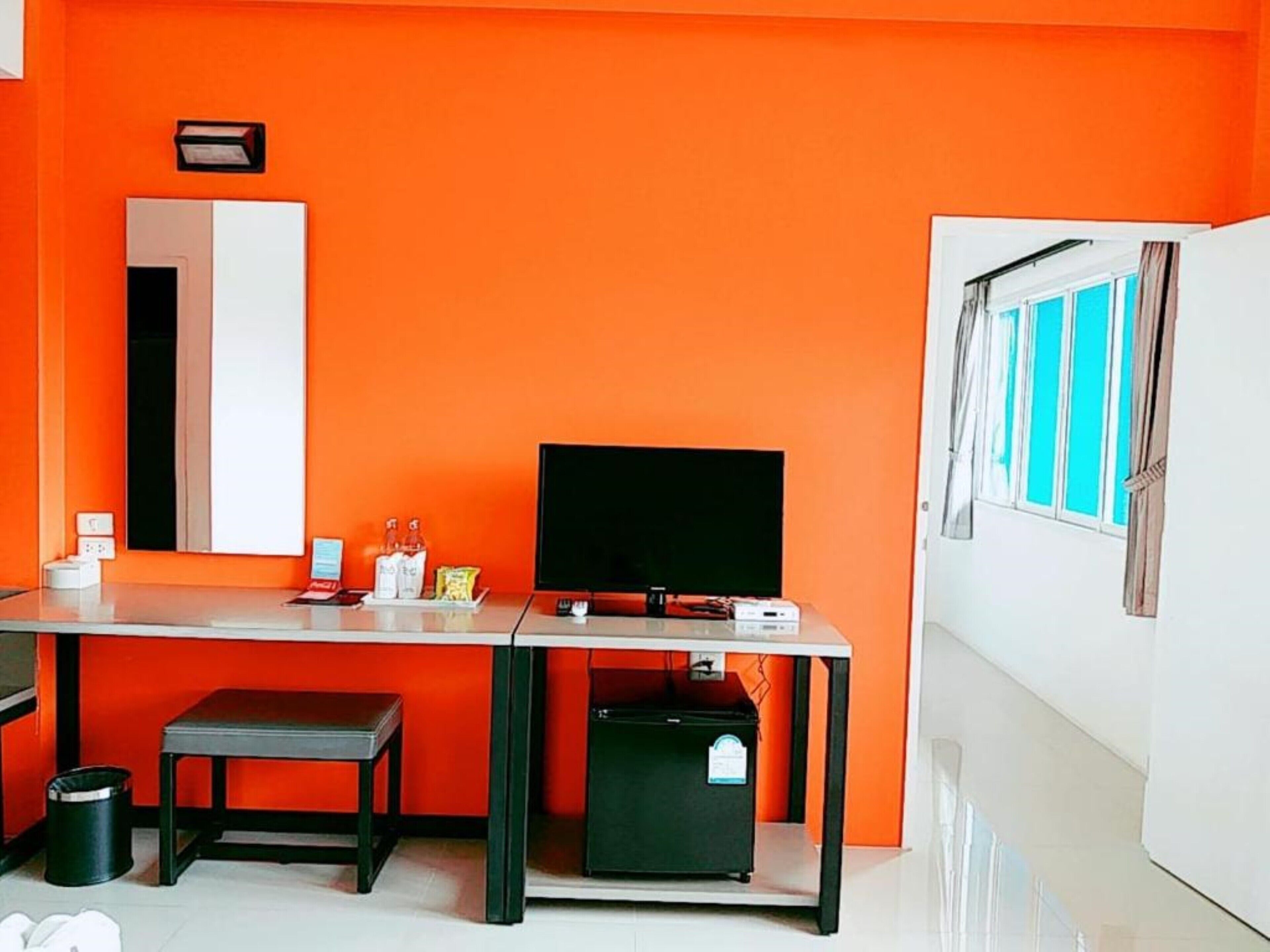 premium twin room, connecting rooms | 1 bedroom, minibar, desk, iron/ironing board