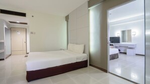 Minibar, escritorio, camas plegables/adicionales y wifi gratis 