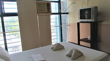 Deluxe Double Room (Matrimonial) | Soundproofing, bed sheets, wheelchair access