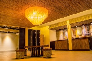 Reception - Capa Maumere (Maumere)