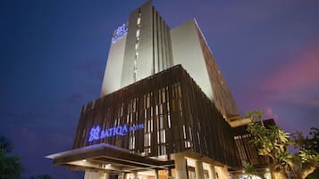 Front of property – evening/night