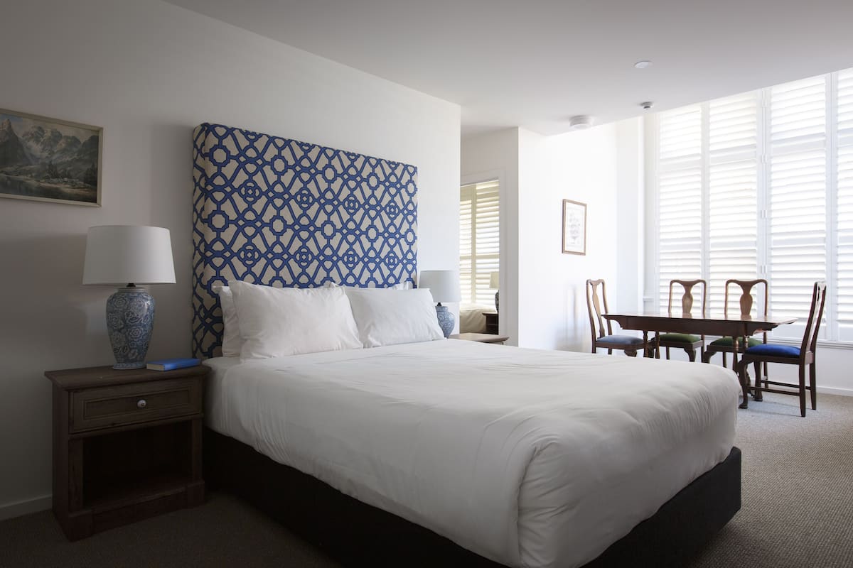 Superior-Apartment, 2 Schlafzimmer | 2 Schlafzimmer, hochwertige Bettwaren, Minibar, individuell dekoriert