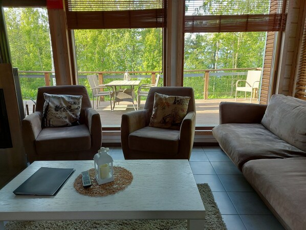 Huoneisto, 3 makuuhuonetta, sauna | Oleskelualue | Taulutelevisio, takka