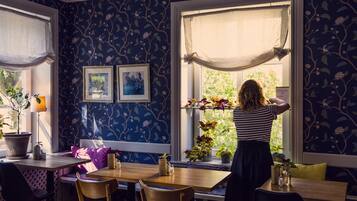 Gratis frukostbuffé varje dag