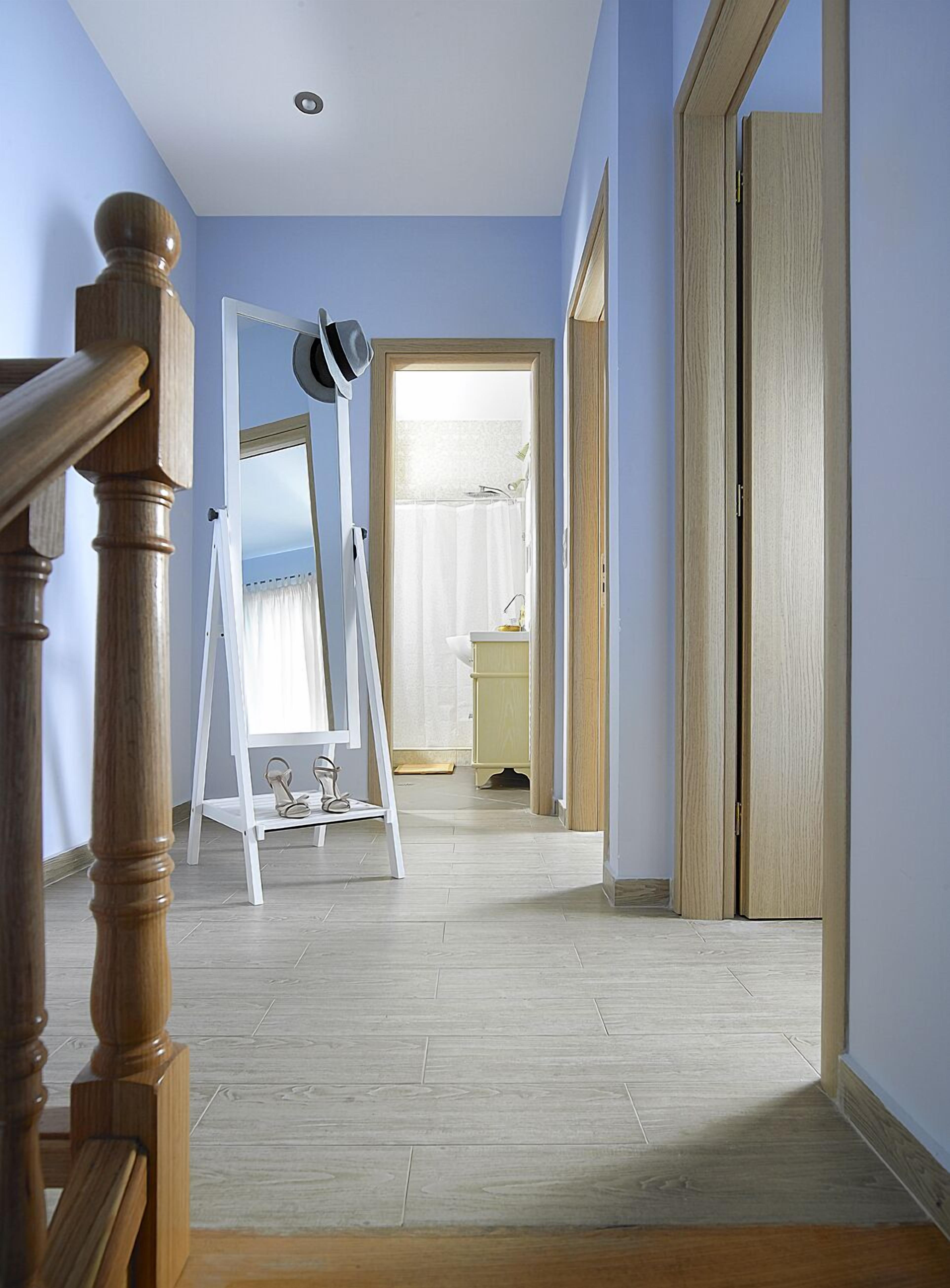 family suite, 2 bedrooms, sea view | living area | flat-screen tv