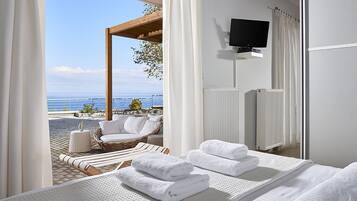 1 makuuhuone, ylelliset vuodevaatteet, tallelokero huoneessa, työpöytä