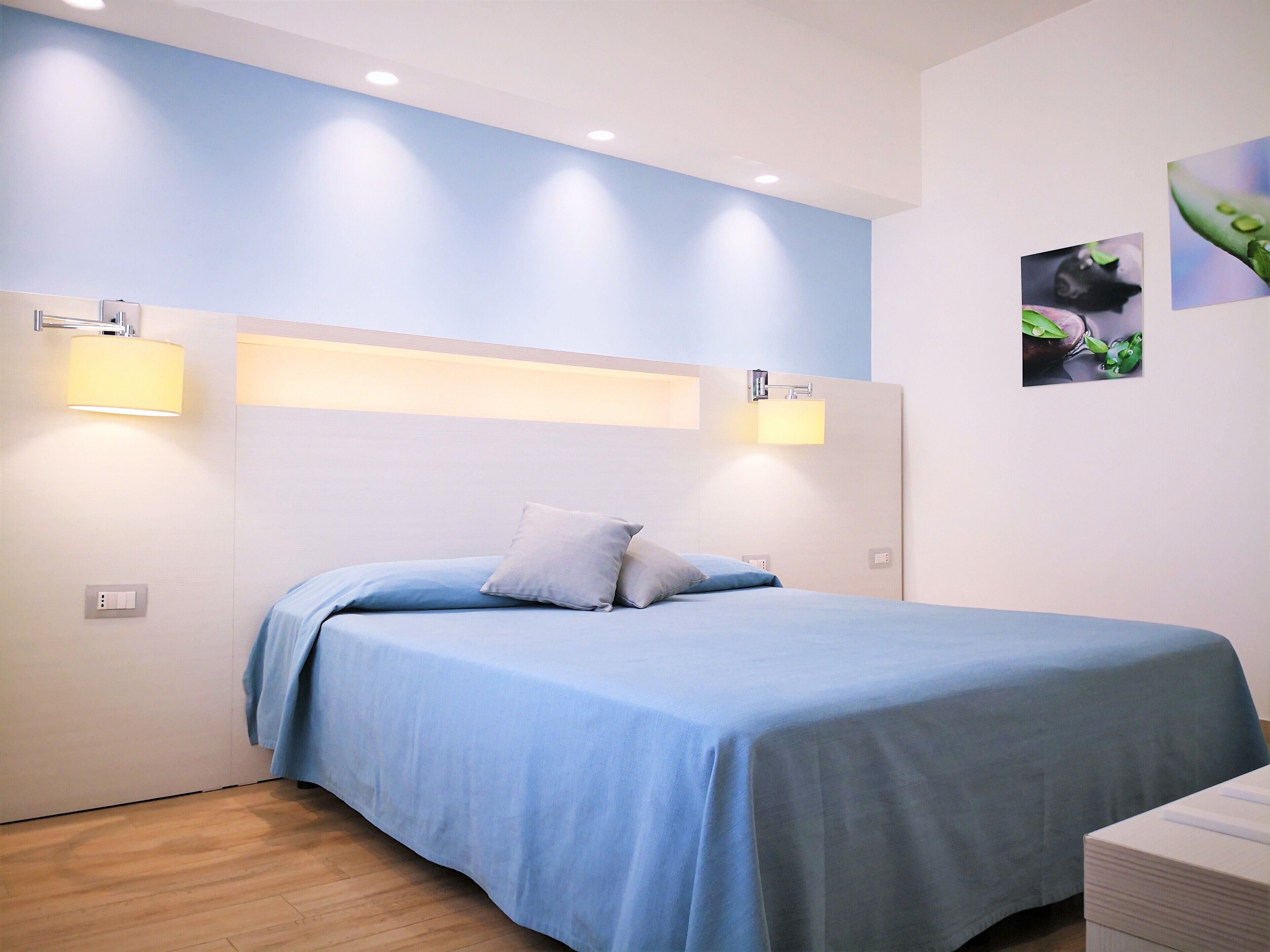 Habitació superior | Roba de llit d'alta qualitat, minibar i caixa forta a l'habitació 