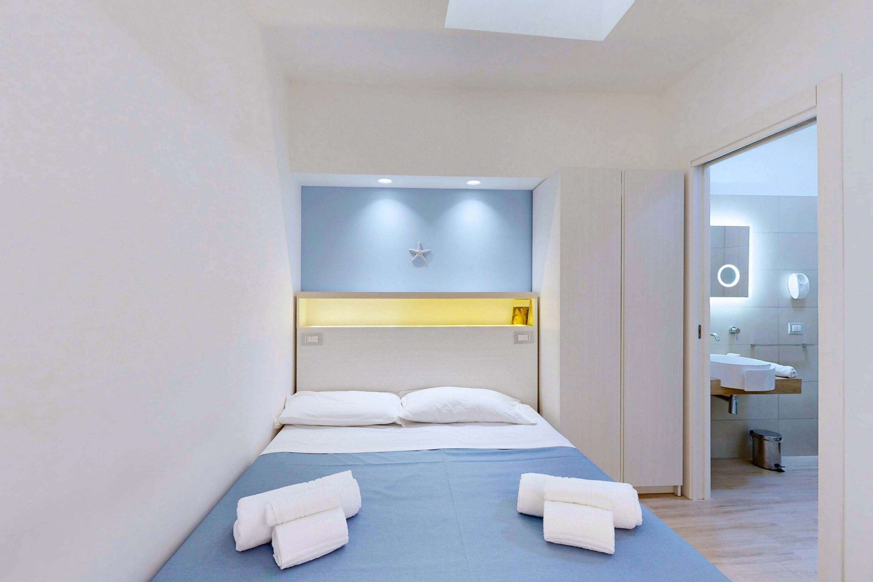 Basic Double or Twin Room, 1 Double or 2 Single Beds, Tower