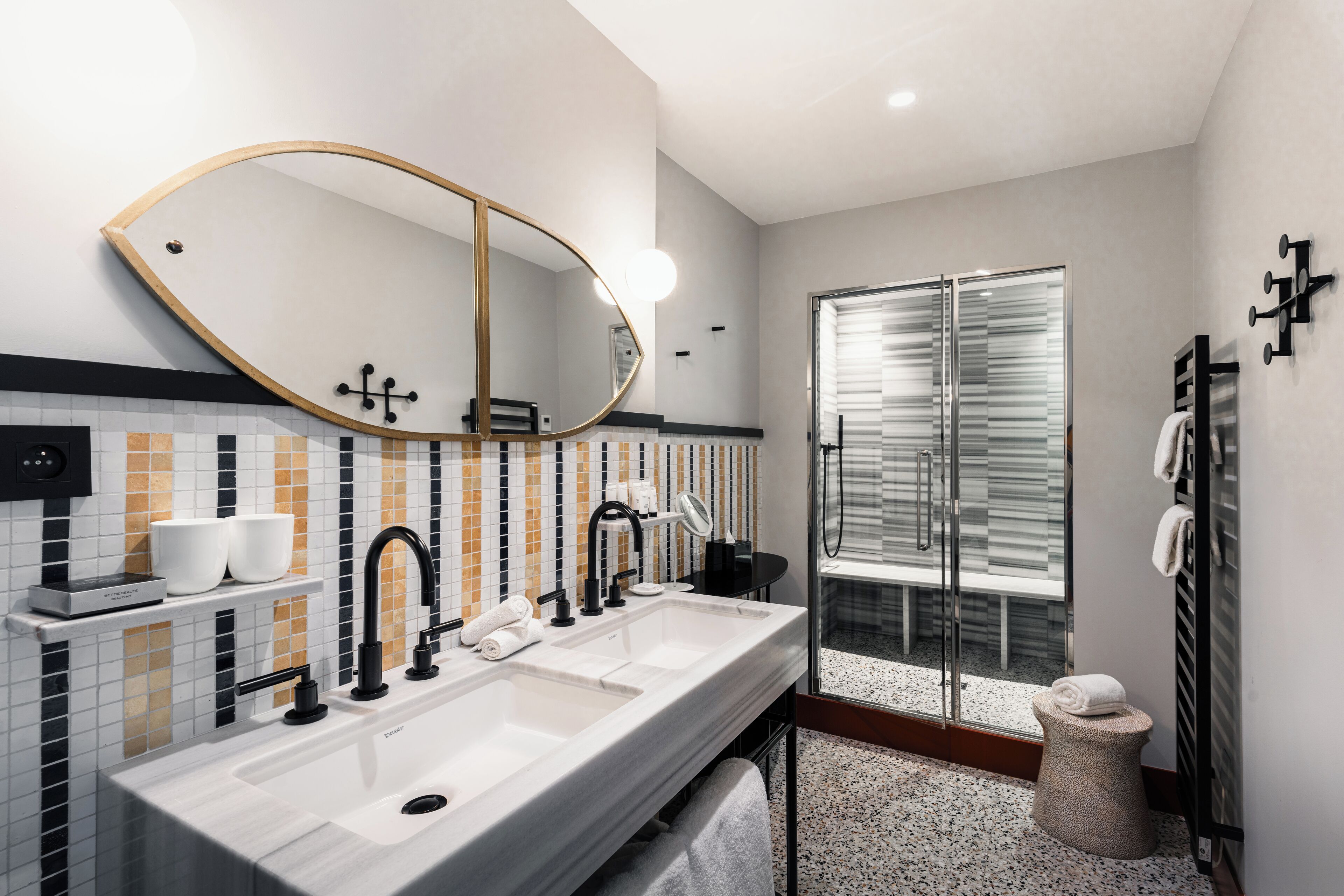 premium bedding, down duvets, minibar, in-room safe