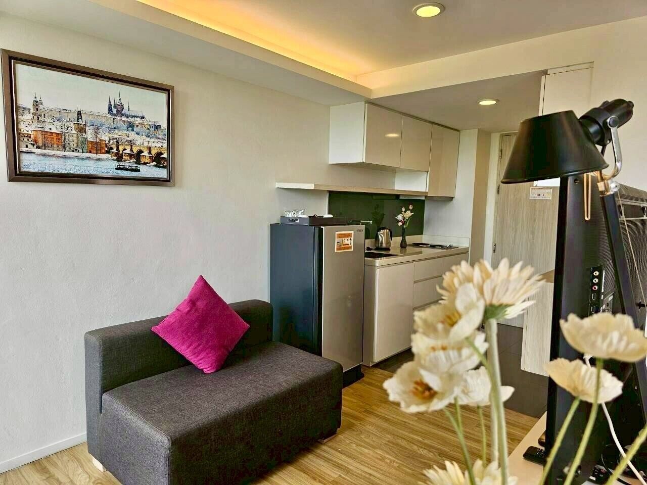 48-inch lcd tv with cable channels, tv