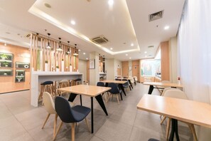 Dining - Hanting Hotel- Guangzhou Yantang Metro Station (Guangzhou)