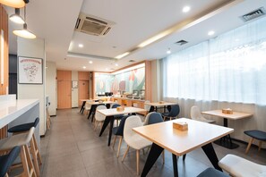 Dining - Hanting Hotel- Guangzhou Yantang Metro Station (Guangzhou)