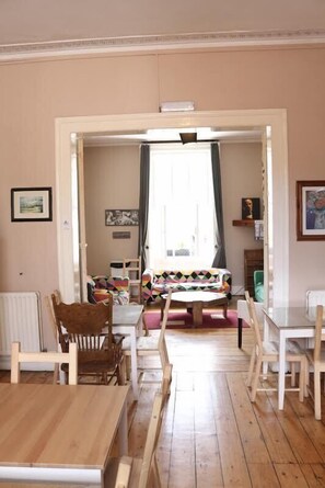 Dining - Backpackers Citi Hostel (Dublin)