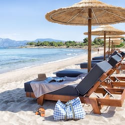 Di pantai, pengangkutan ulang-alik pantai