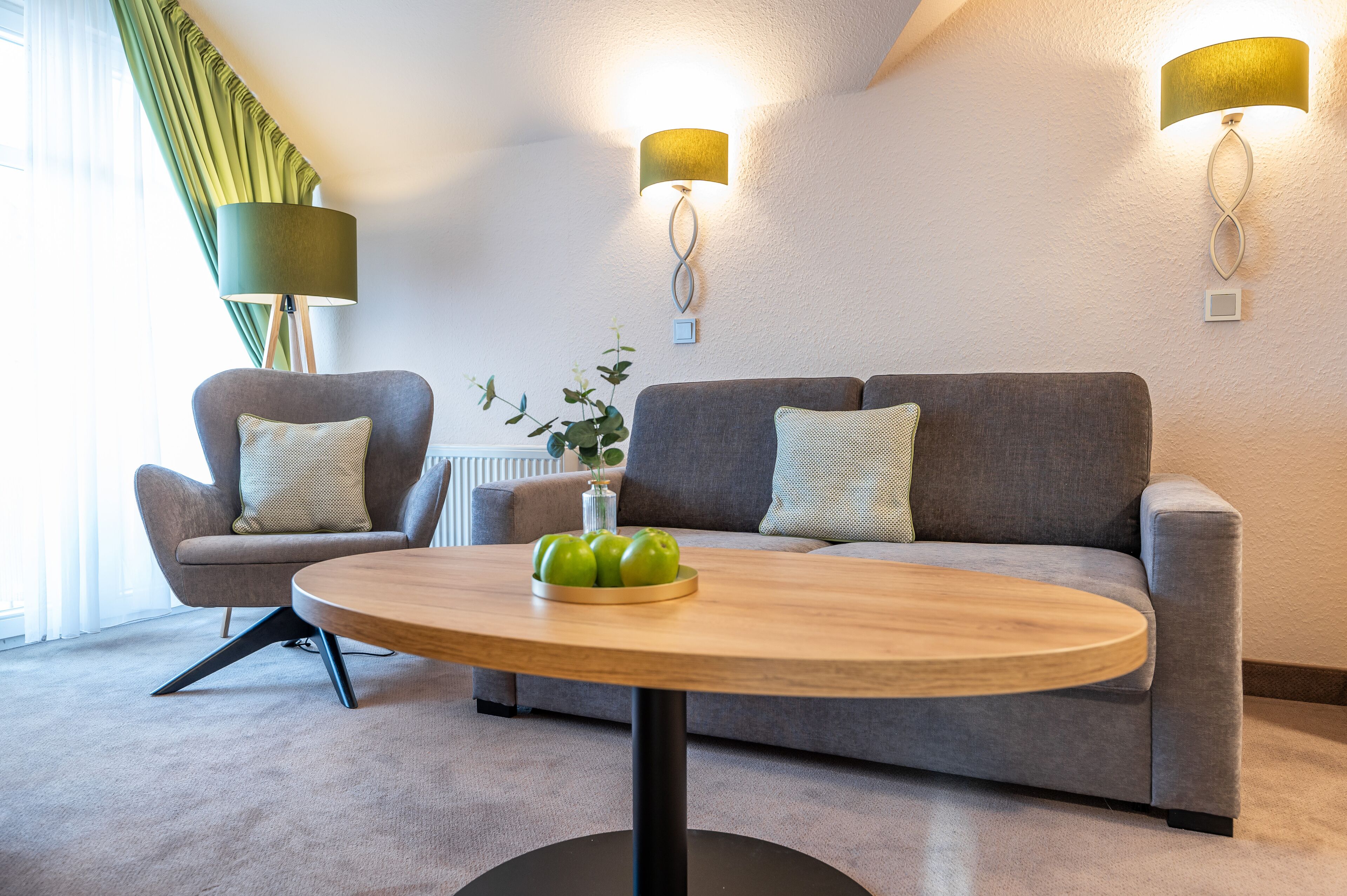 2 room apartment with bathtub villa mona lisa | living area | 32-inch flat-screen tv with cable channels, tv