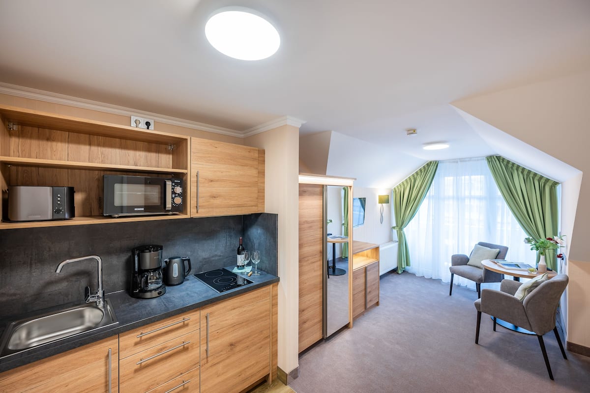 Kleines Apartment Villa Mona Lisa | Wohnbereich | 32-Zoll-Flachbildfernseher mit Kabelempfang, Fernseher