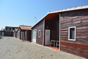 Premium bedding, soundproofing, bed sheets