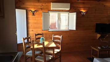 Bungalow, 1 habitación, vista al jardín | Cocina privada