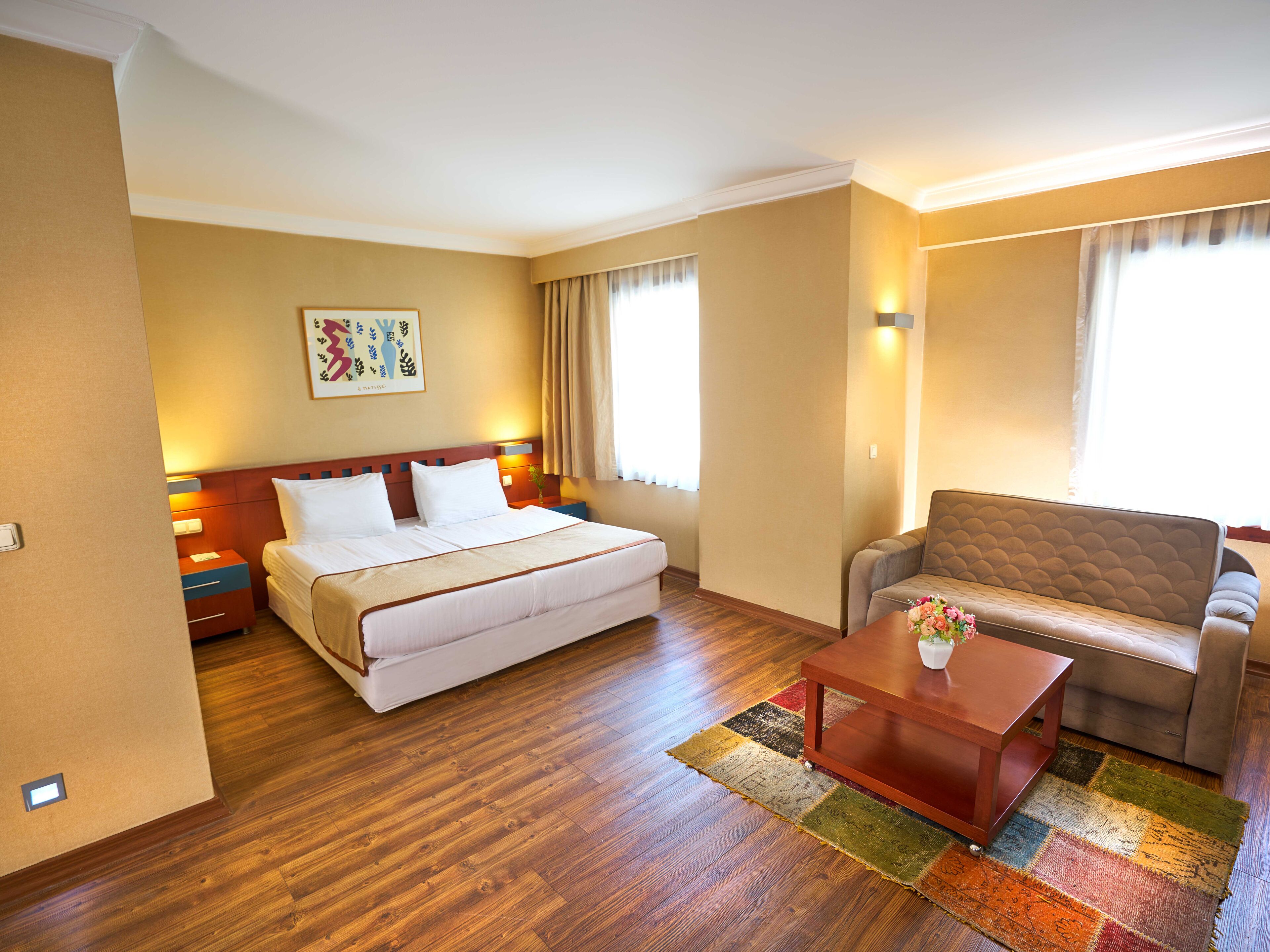 Minibar, in-room safe, soundproofing, wheelchair access