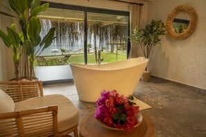 Presidential Villa, 2 Bedrooms, Pool Access, Beachside | Minibar, in-room safe, WiFi, bed sheets - Flora Garden Beach Club - All inclusive (Manavgat)