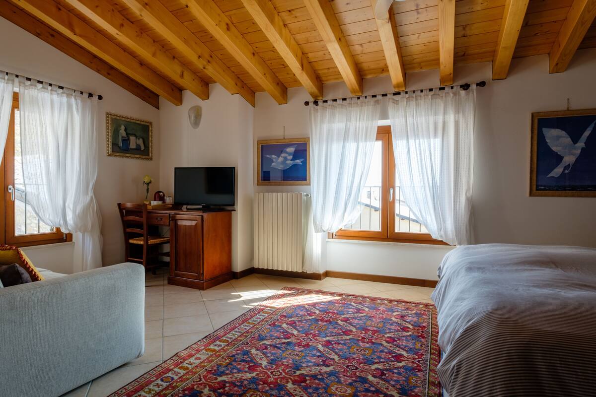 junior suite | premium bedding, down duvets, minibar, in-room safe