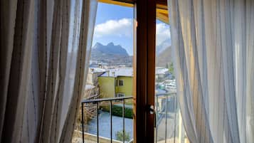 Doppia Romantica, 1 letto queen, bagno in camera, piano elevato | Vista dalla camera