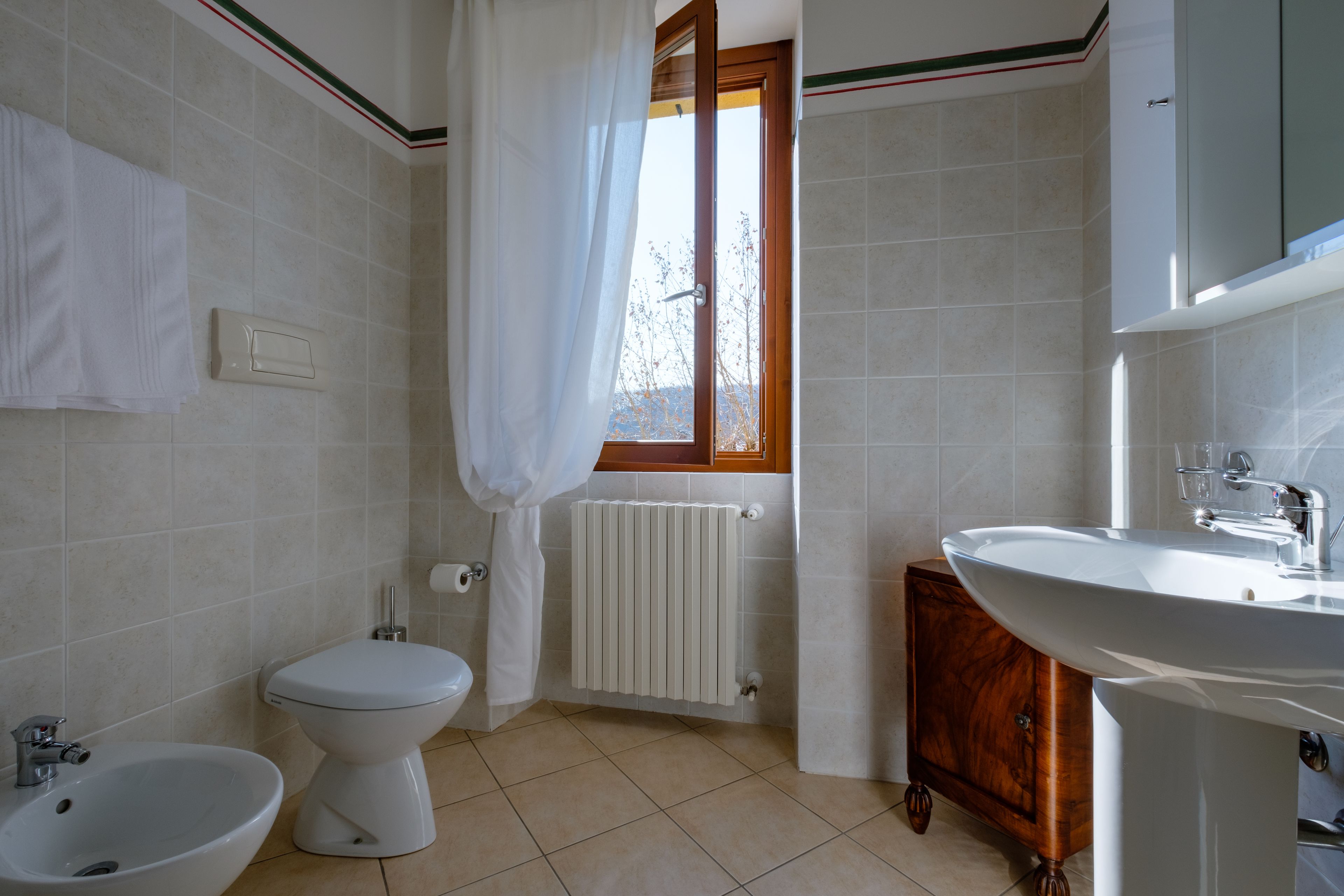 superior double or twin room | bathroom | shower, rainfall showerhead, free toiletries, hair dryer