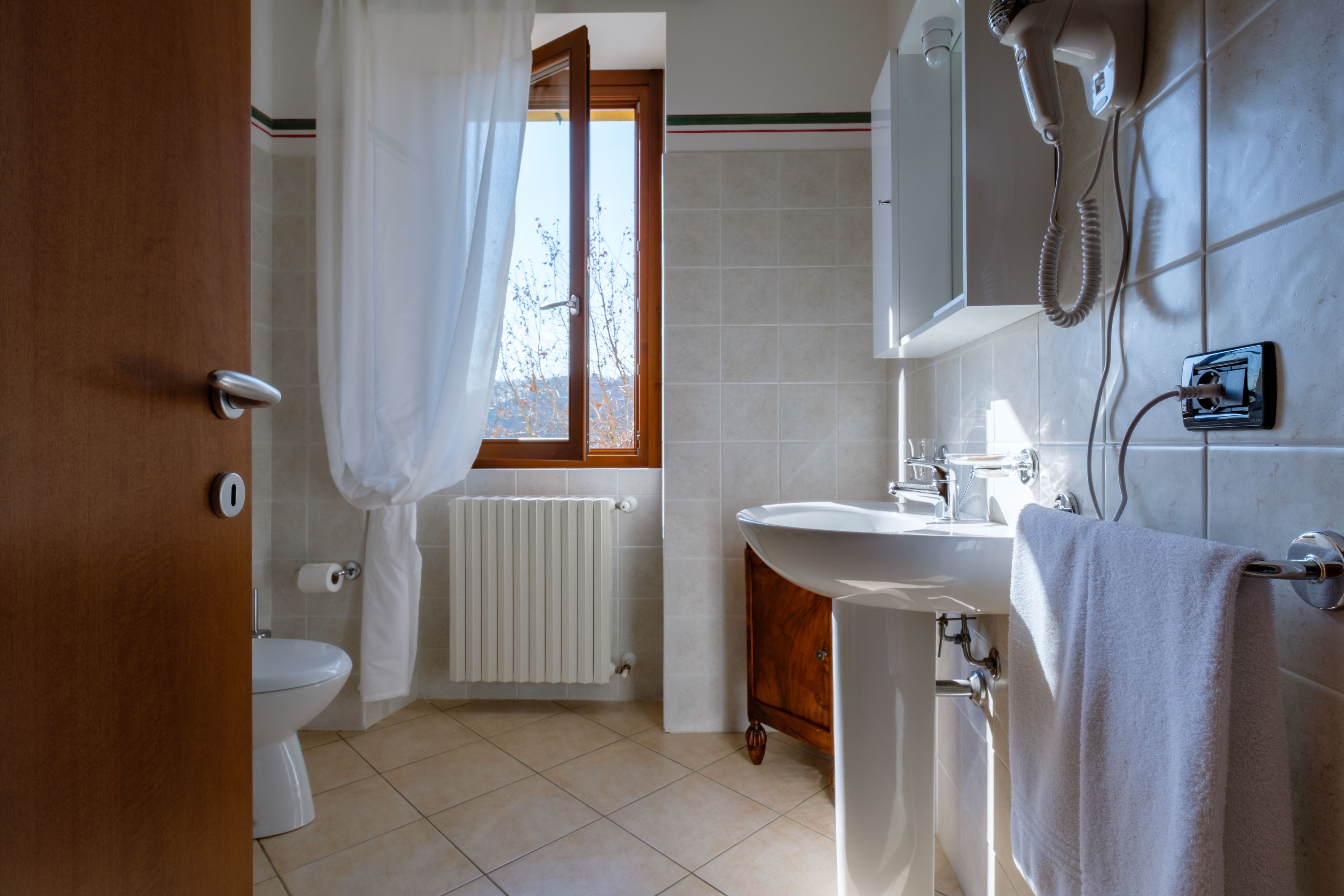 superior double or twin room | bathroom | shower, rainfall showerhead, free toiletries, hair dryer