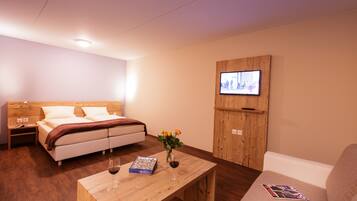 Studio Confort, 1 chambre, accessible aux personnes à mobilité réduite, vue montagne | Coin séjour