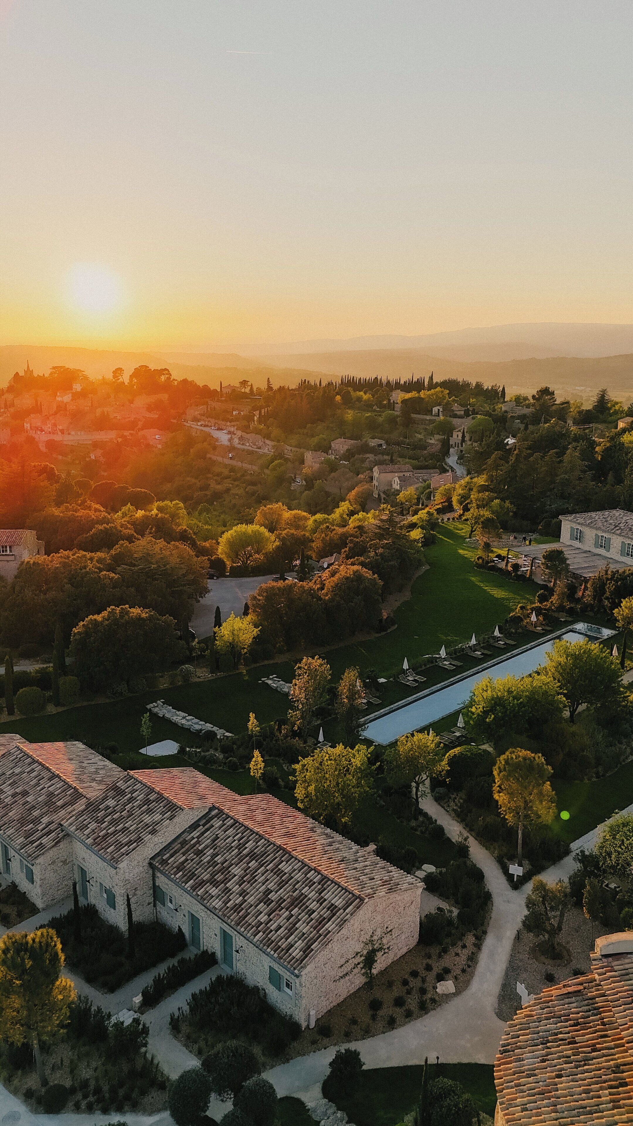 خزانة ملابس