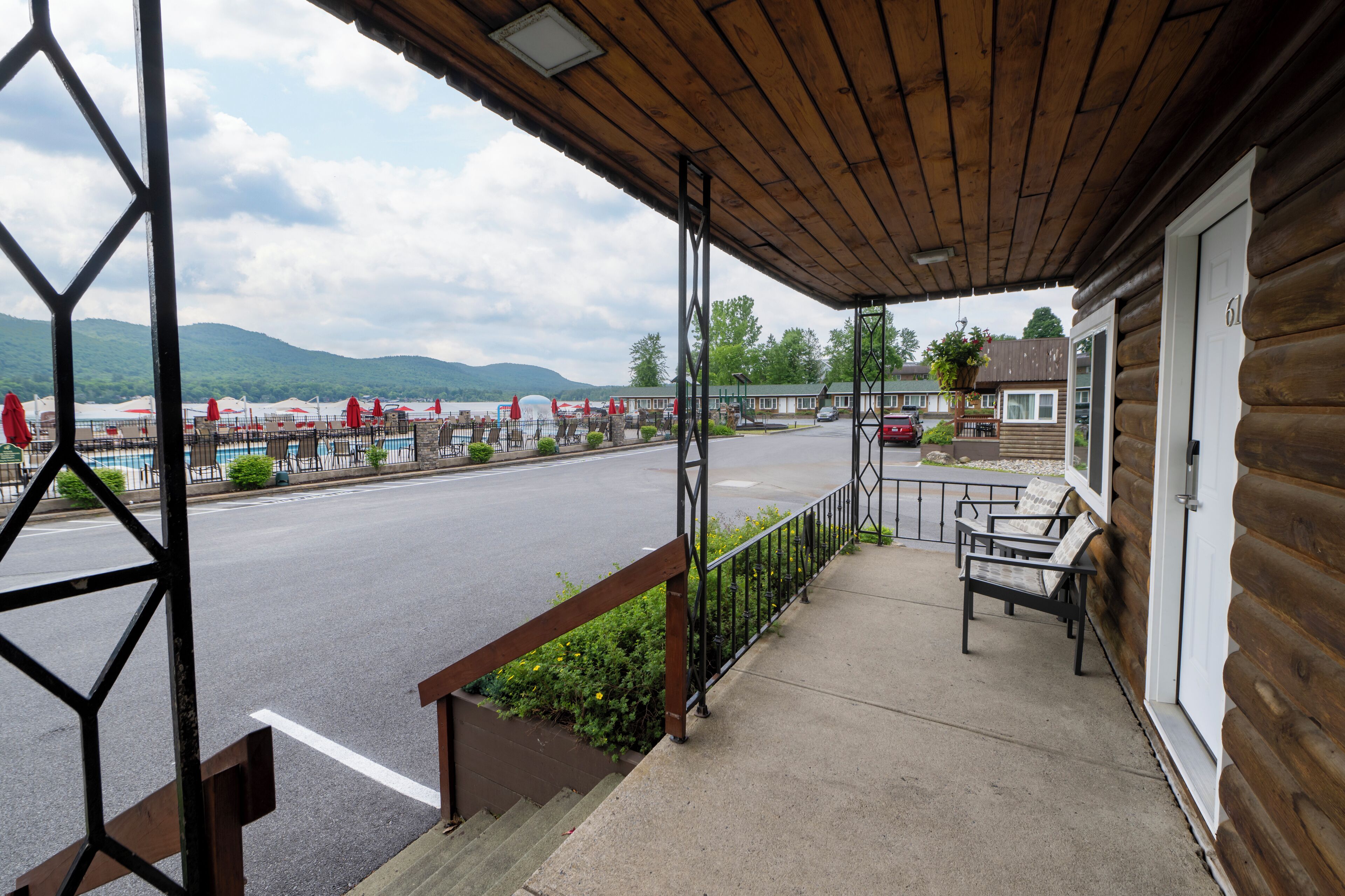 room, 1 king bed, poolside | 1 bedroom, iron/ironing board, free wifi, bed sheets