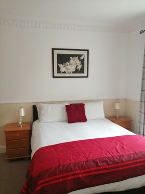 Triple Room, Ensuite (1st Floor) | Free WiFi