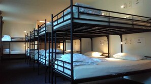 Dormitório compartilhado, em dormitório misto (18 beds) | Escrivaninha, cortinas blackout, quartos à prova de som