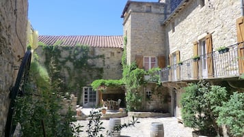 Vue sur la cour