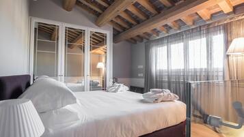 Suite con accesso Spa | Egyptian cotton sheets, premium bedding, memory foam beds, minibar