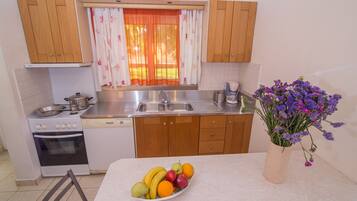 Appartement, 1 chambre | Cuisine privée | Réfrigérateur