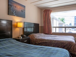 Iron/ironing board, free WiFi, bed sheets - Hotel Richmond Hill ON North (Richmond Hill)
