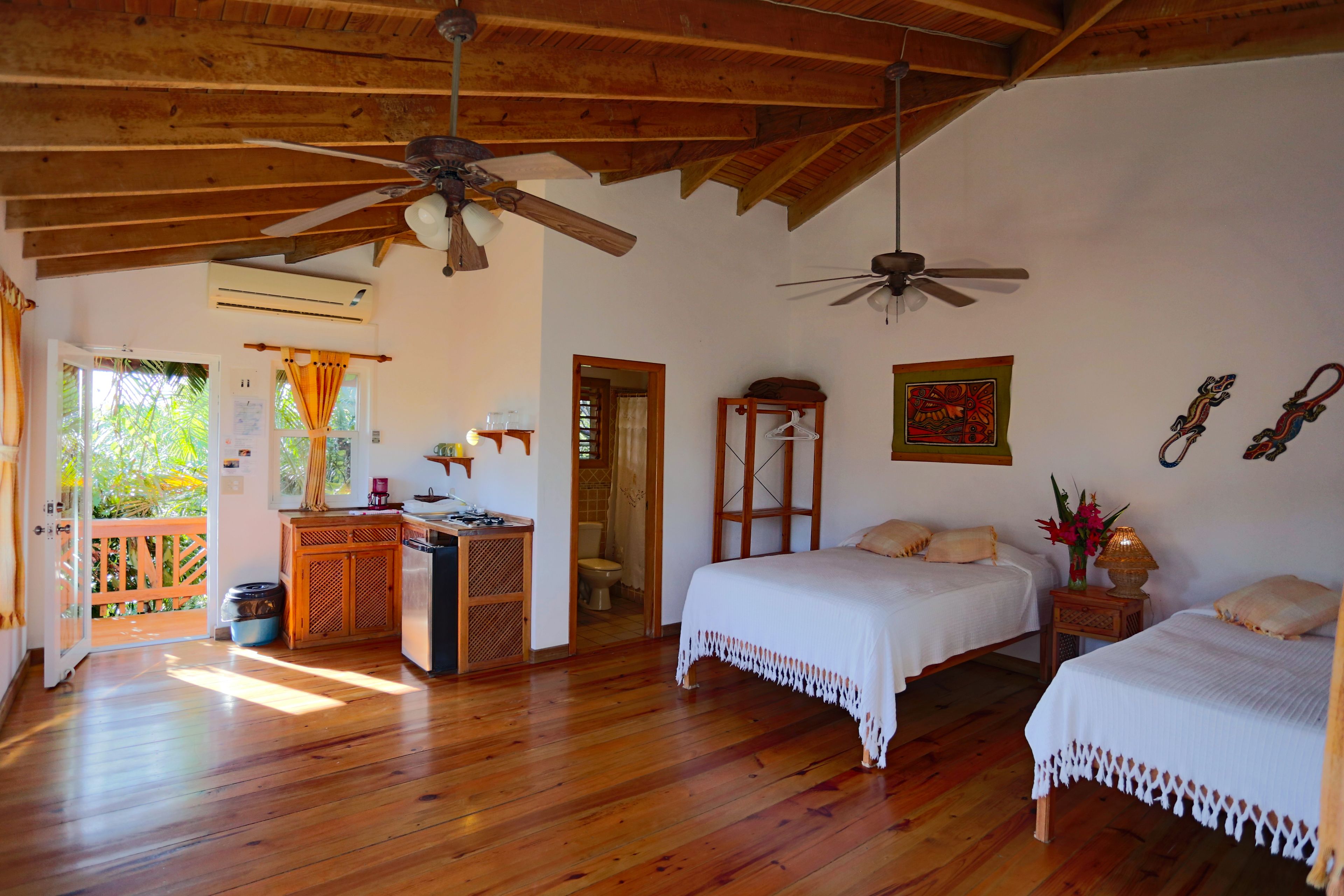 deluxe studio, ocean view, oceanfront | desk, laptop workspace, free rollaway beds, free wifi