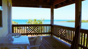 Estudio Deluxe, vista al océano, frente al océano | Terraza o patio